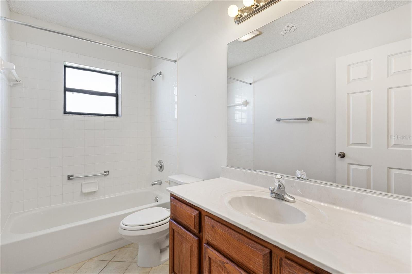 1918 ARMONDO DR, THE VILLAGES, FL, 32159