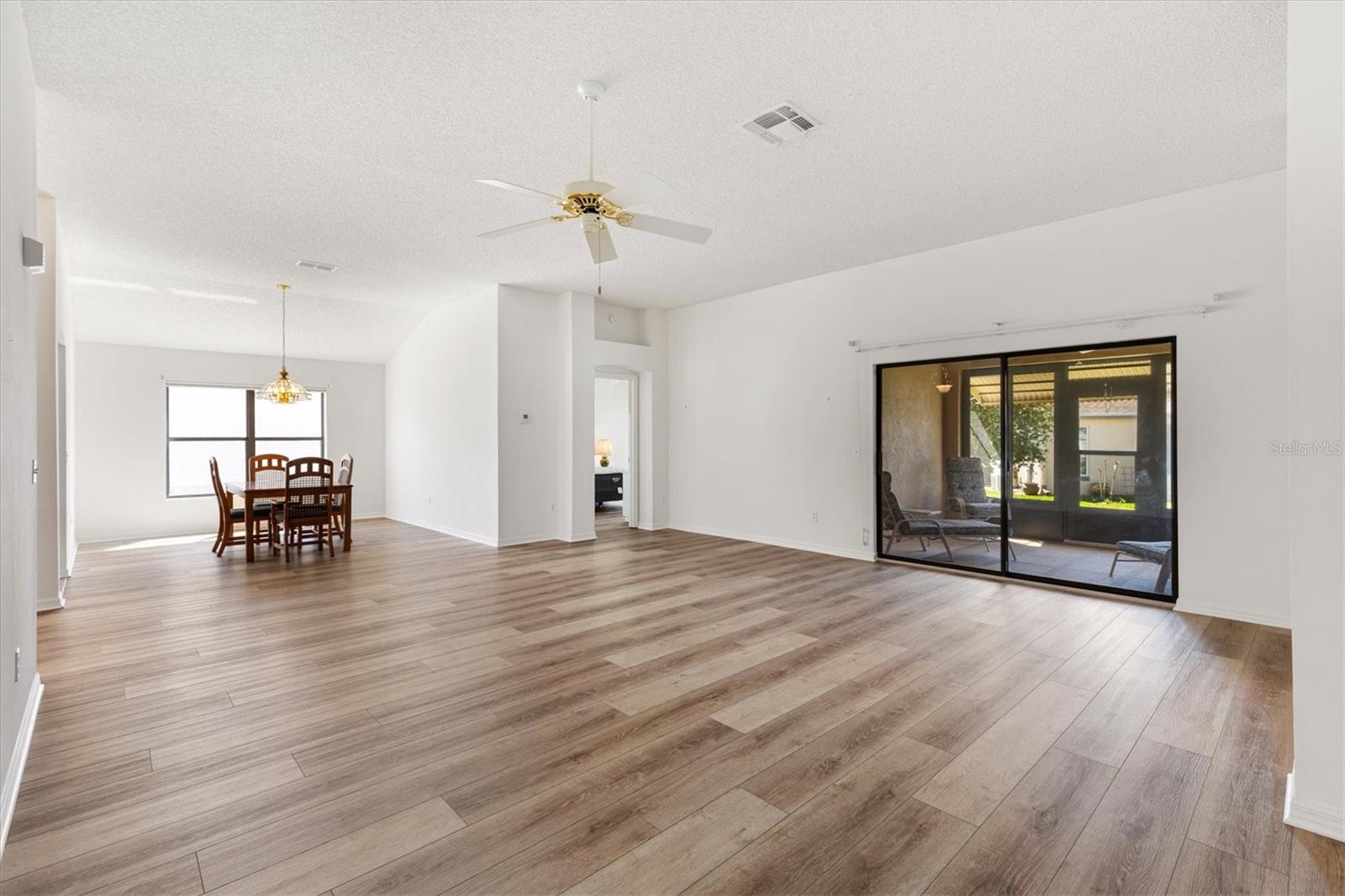 1918 ARMONDO DR, THE VILLAGES, FL, 32159