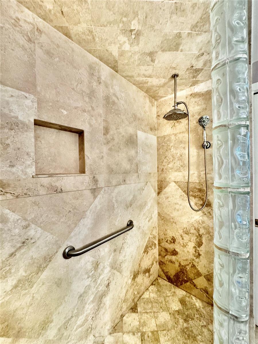 18708 NW 240TH ST, HIGH SPRINGS, FL, 32643