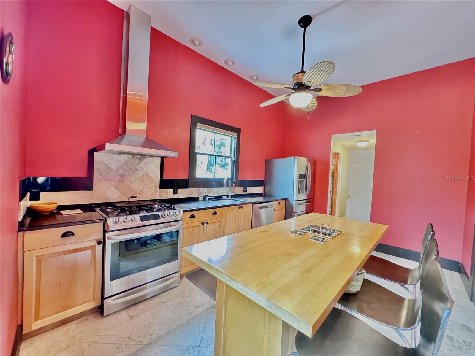 18708 NW 240TH ST, HIGH SPRINGS, FL, 32643