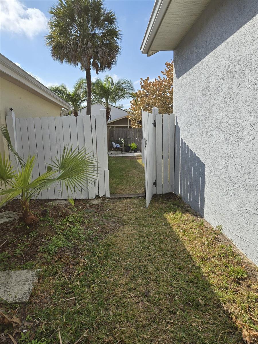 10704 SATINWOOD CIR, ORLANDO, FL, 32825