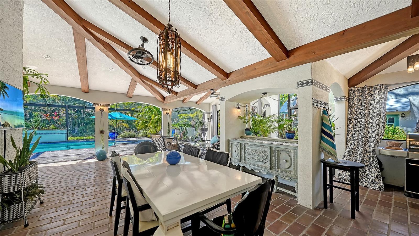 A4682843 Property Photo