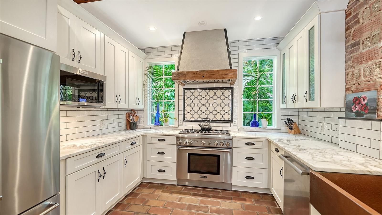 A4682843 Property Photo