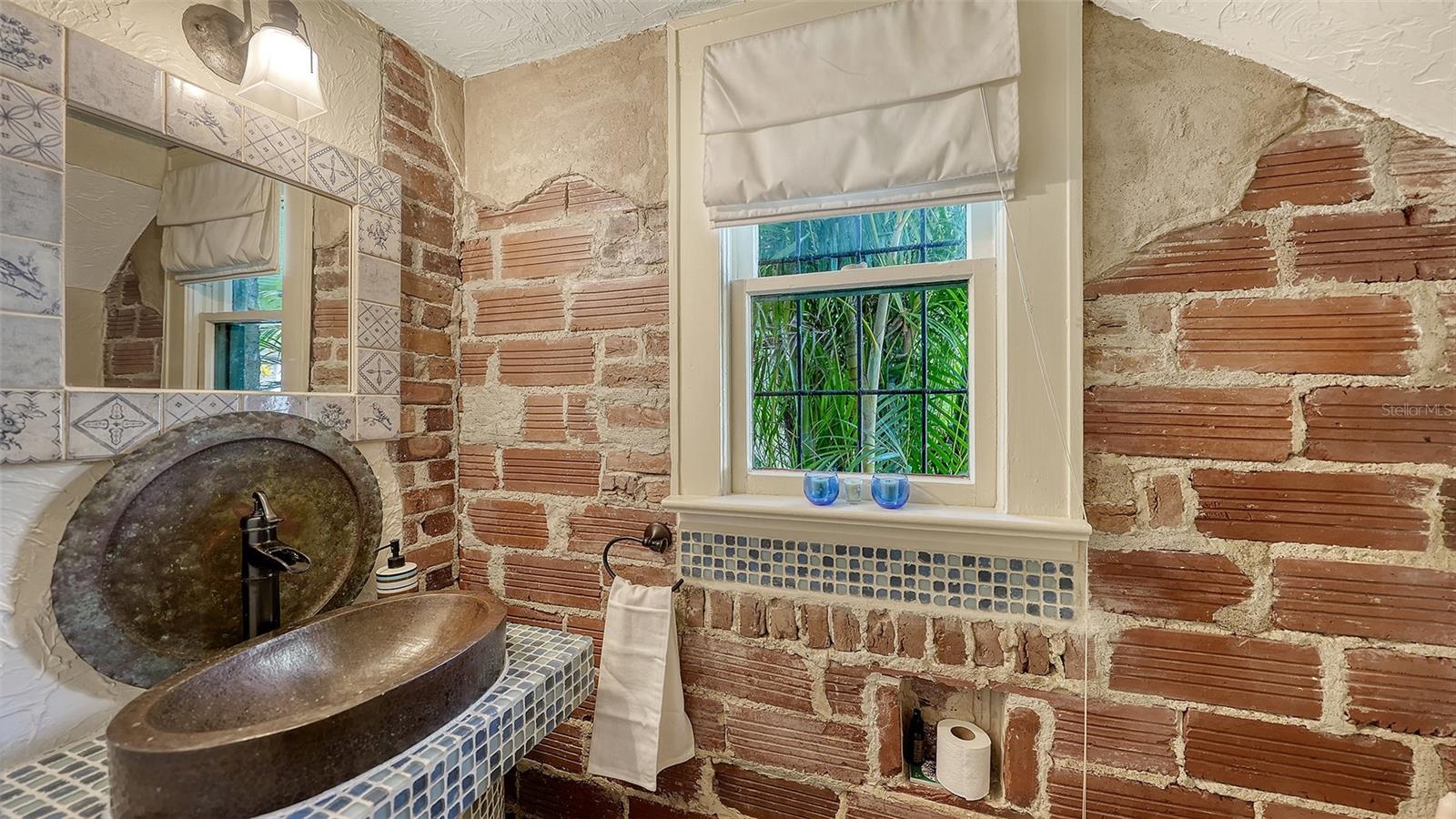 A4682843 Property Photo