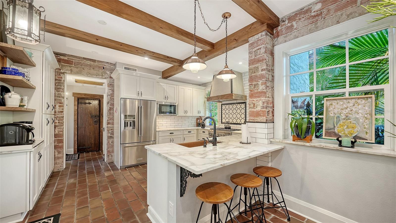 A4682843 Property Photo