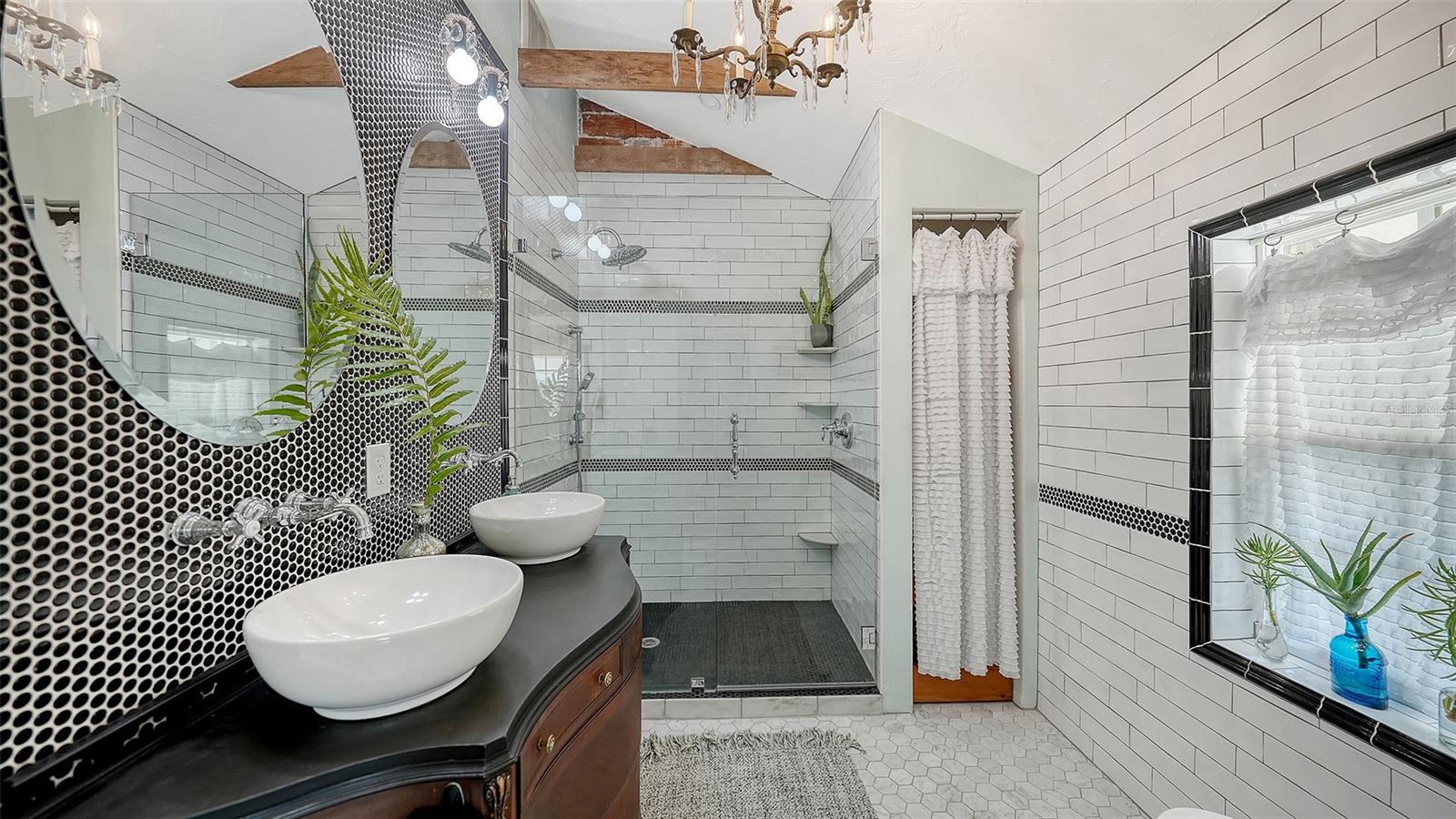 A4682843 Property Photo