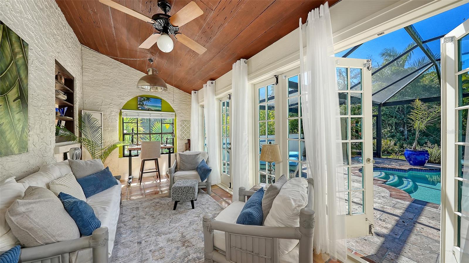 A4682843 Property Photo