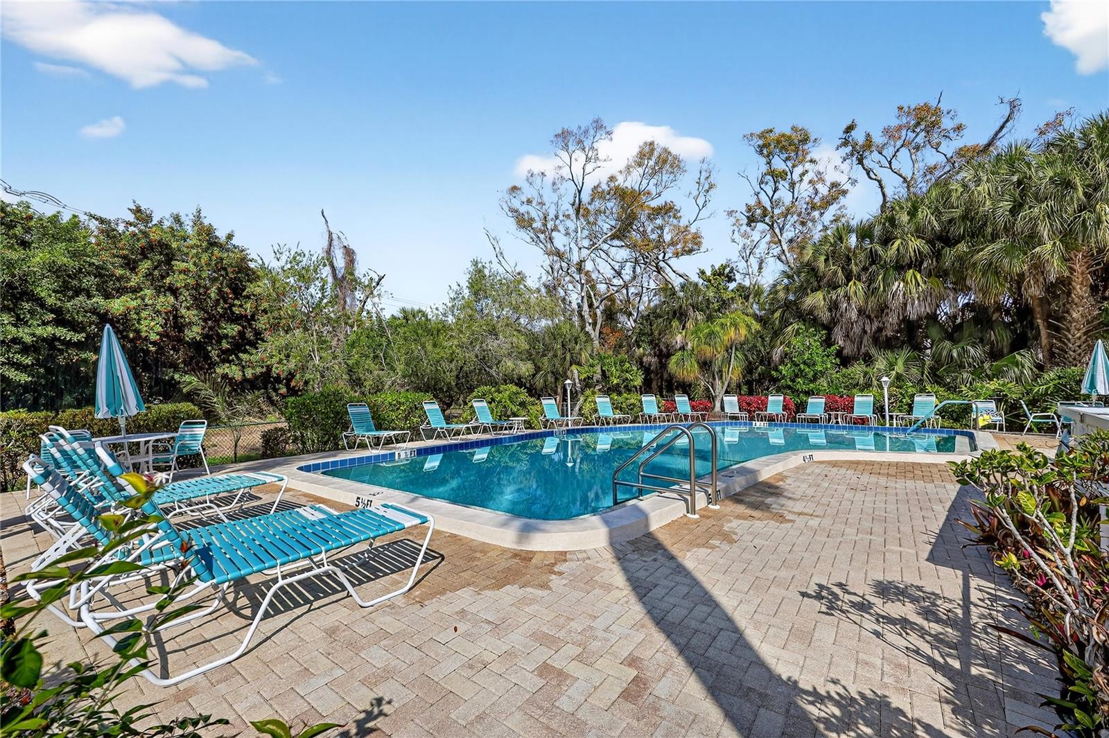 521 LAKESIDE DR #521, BRADENTON, FL, 34210