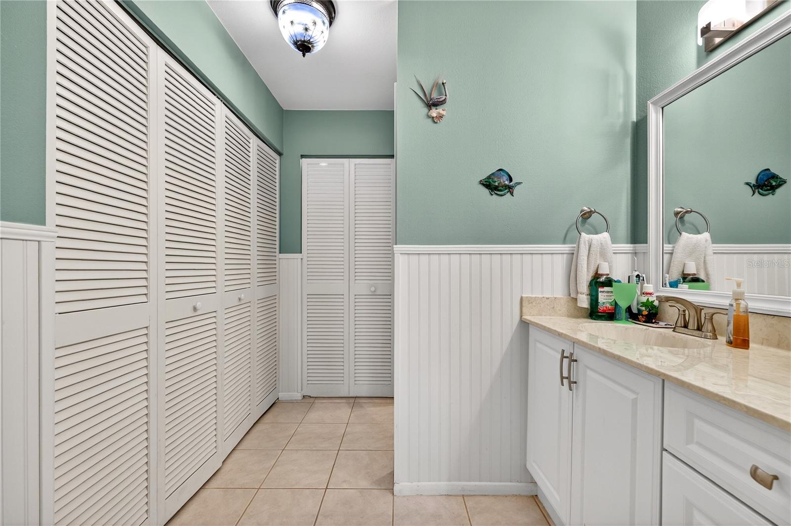 521 LAKESIDE DR #521, BRADENTON, FL, 34210