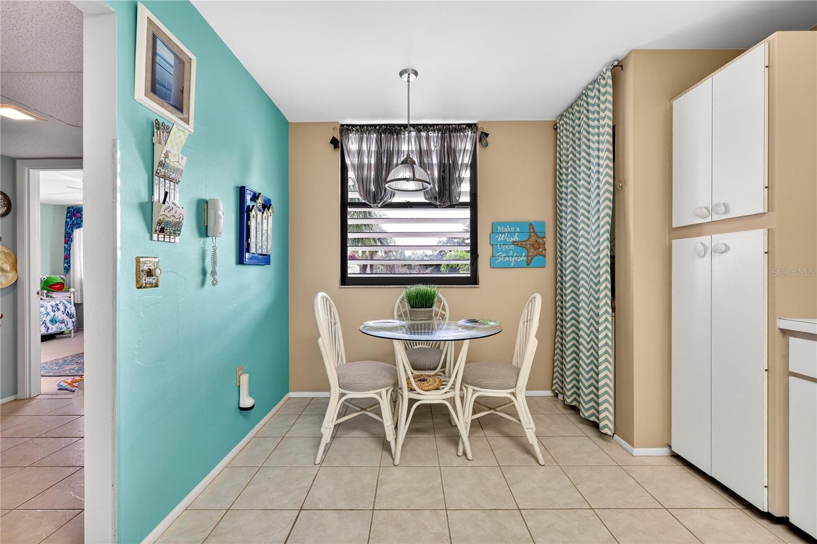 521 LAKESIDE DR #521, BRADENTON, FL, 34210