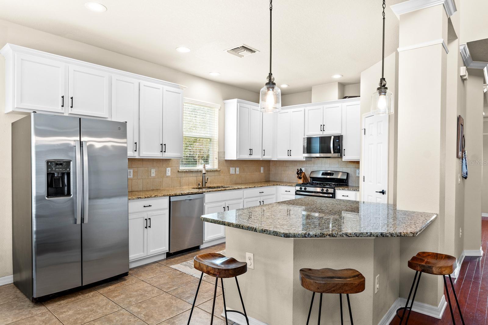 15906 STARLING CROSSING DR, LITHIA, FL, 33547