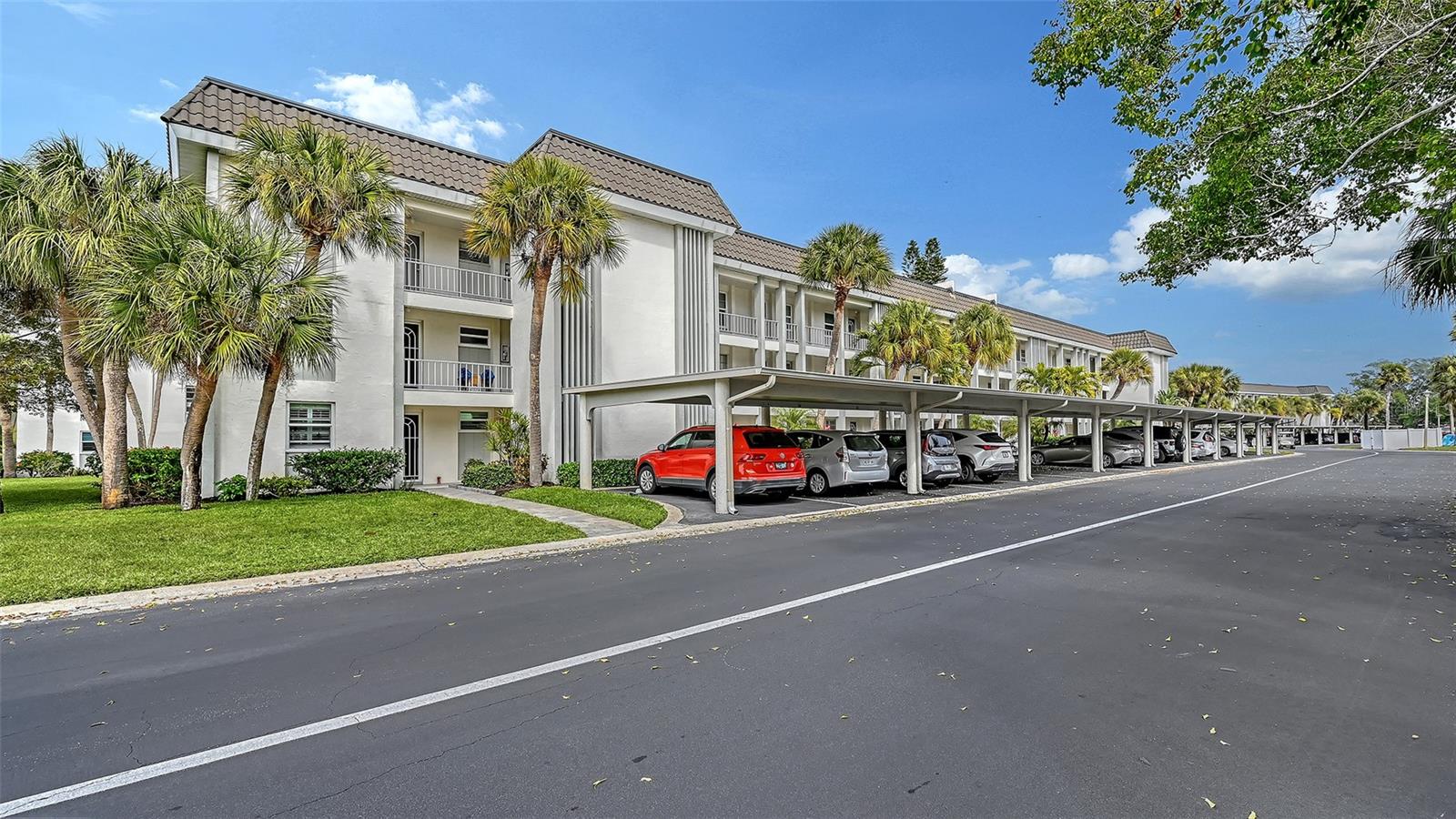 4340 FALMOUTH DR #206, LONGBOAT KEY, FL, 34228