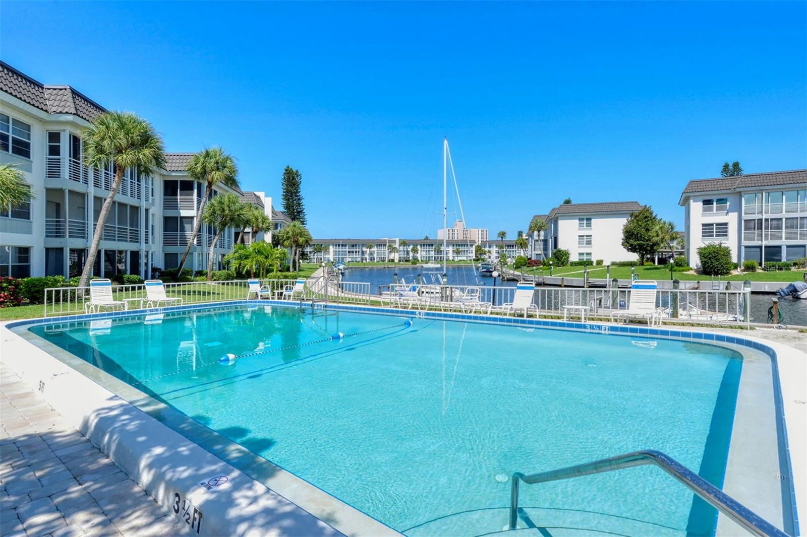 4340 FALMOUTH DR #206, LONGBOAT KEY, FL, 34228