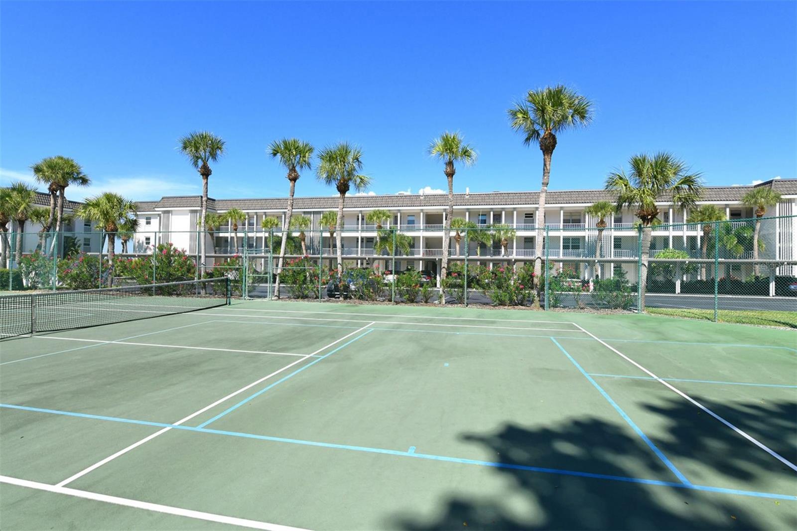 4340 FALMOUTH DR #206, LONGBOAT KEY, FL, 34228