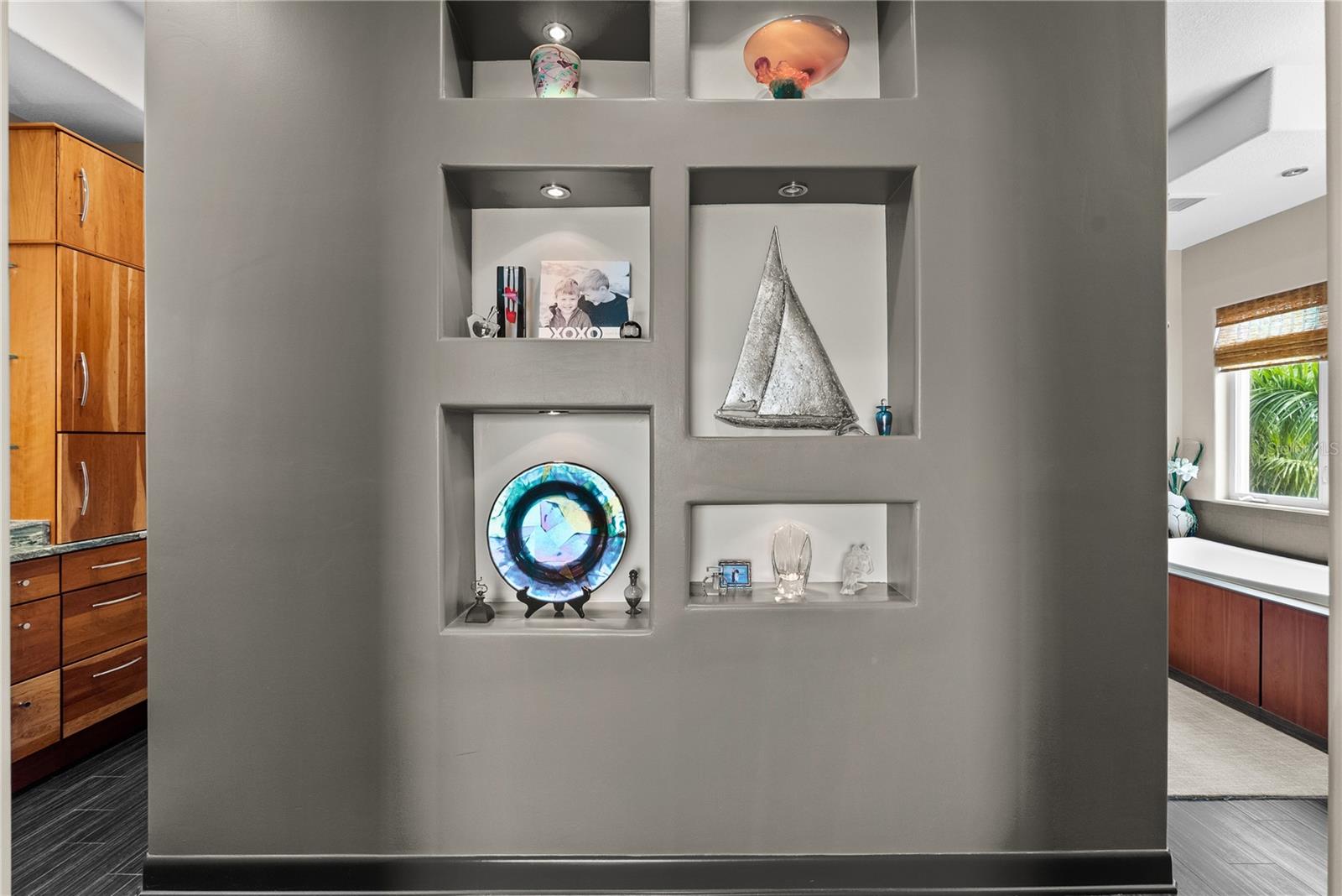 TB8477138 Property Photo