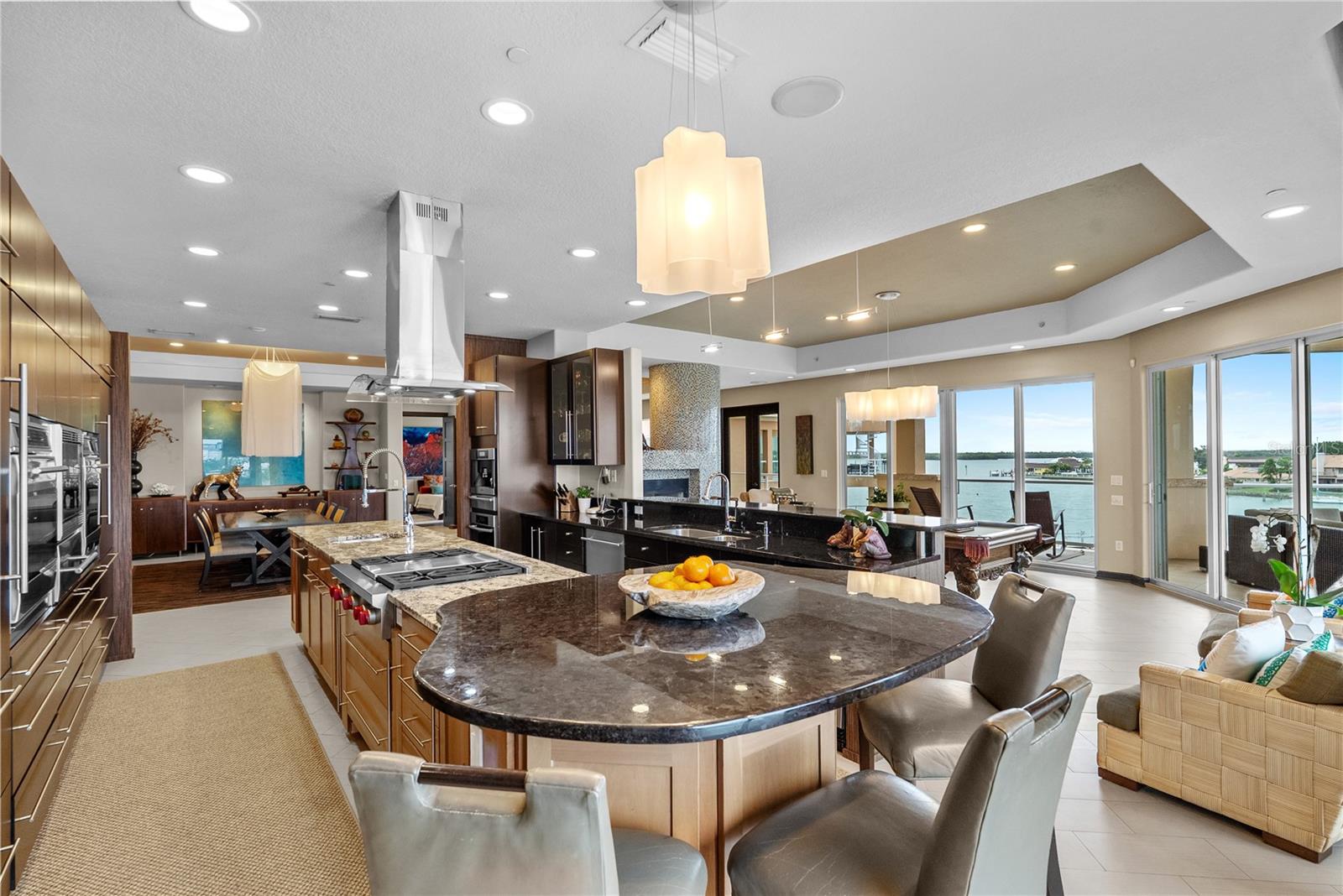 TB8477138 Property Photo