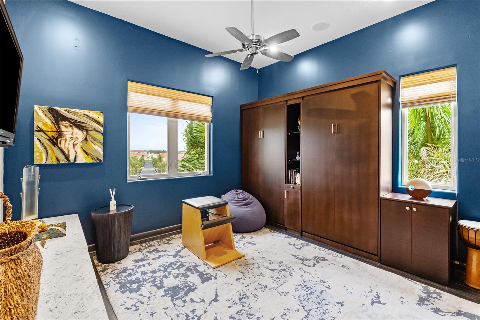 TB8477138 Property Photo