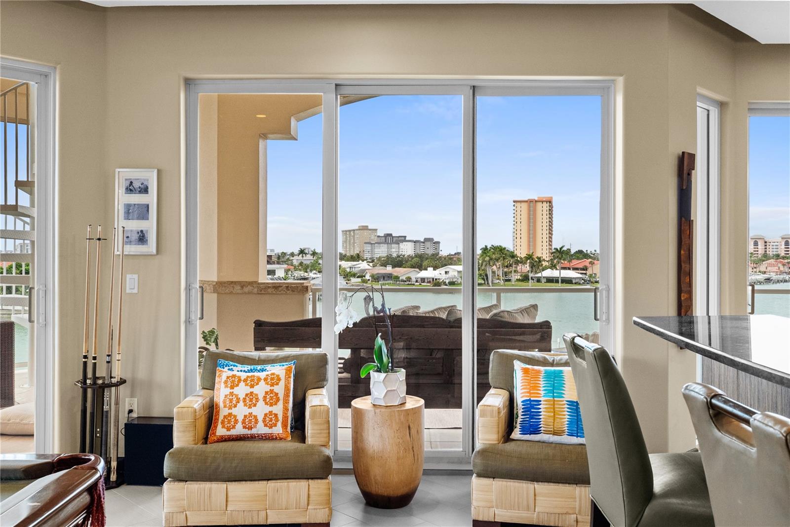 TB8477138 Property Photo