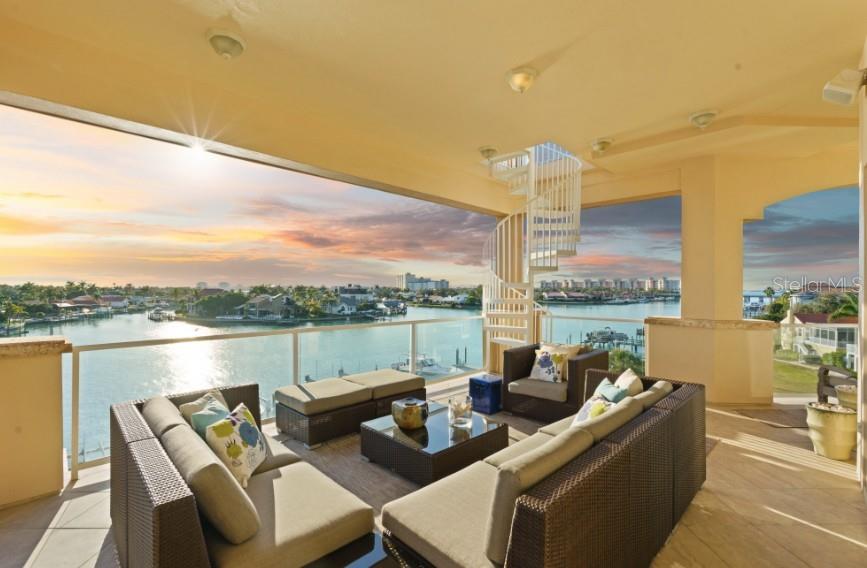 TB8477138 Property Photo