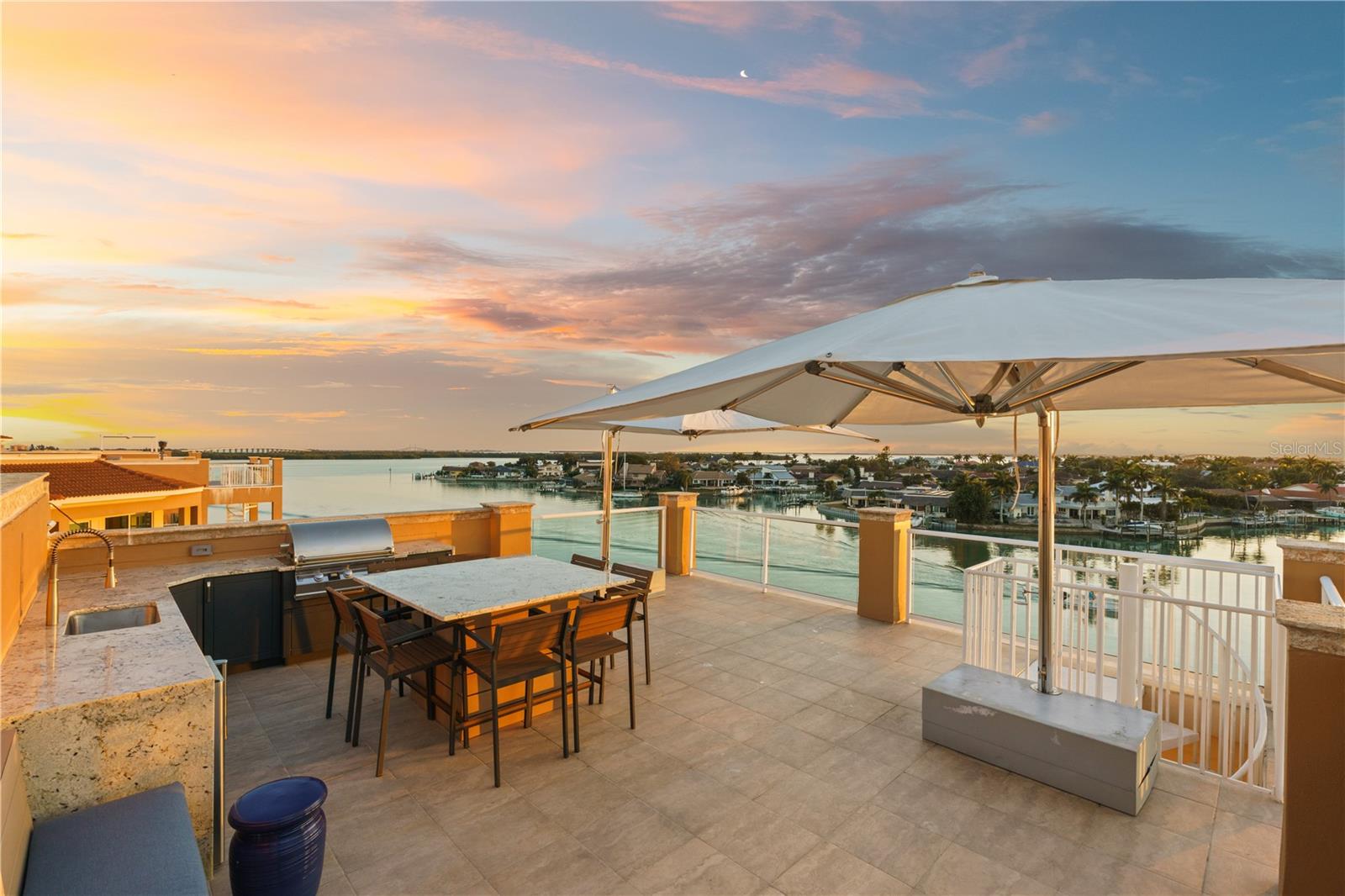 TB8477138 Property Photo