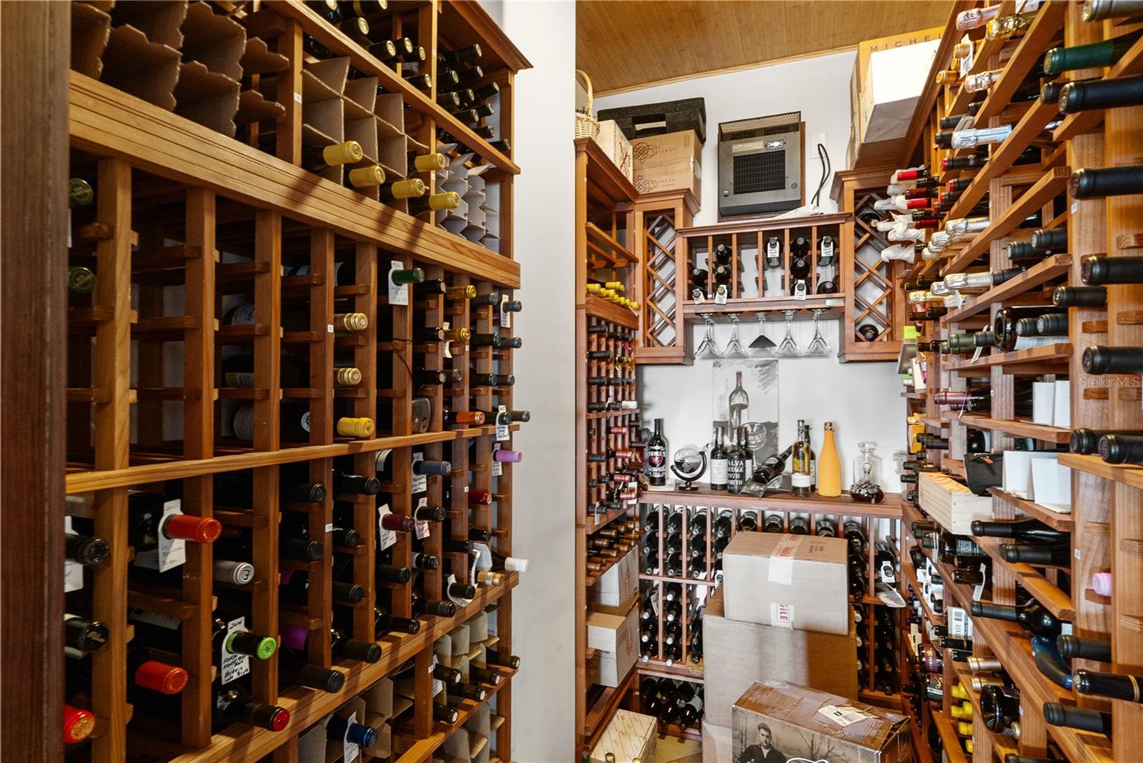 TB8477138 Property Photo