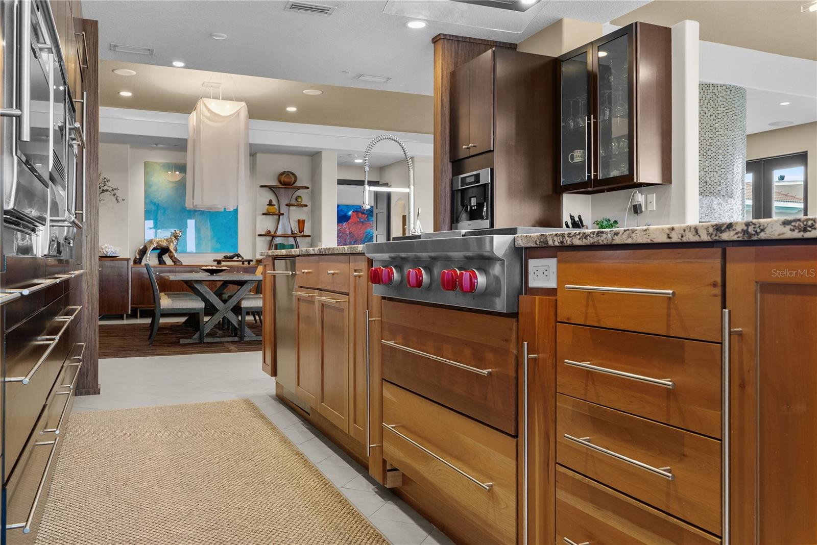 TB8477138 Property Photo