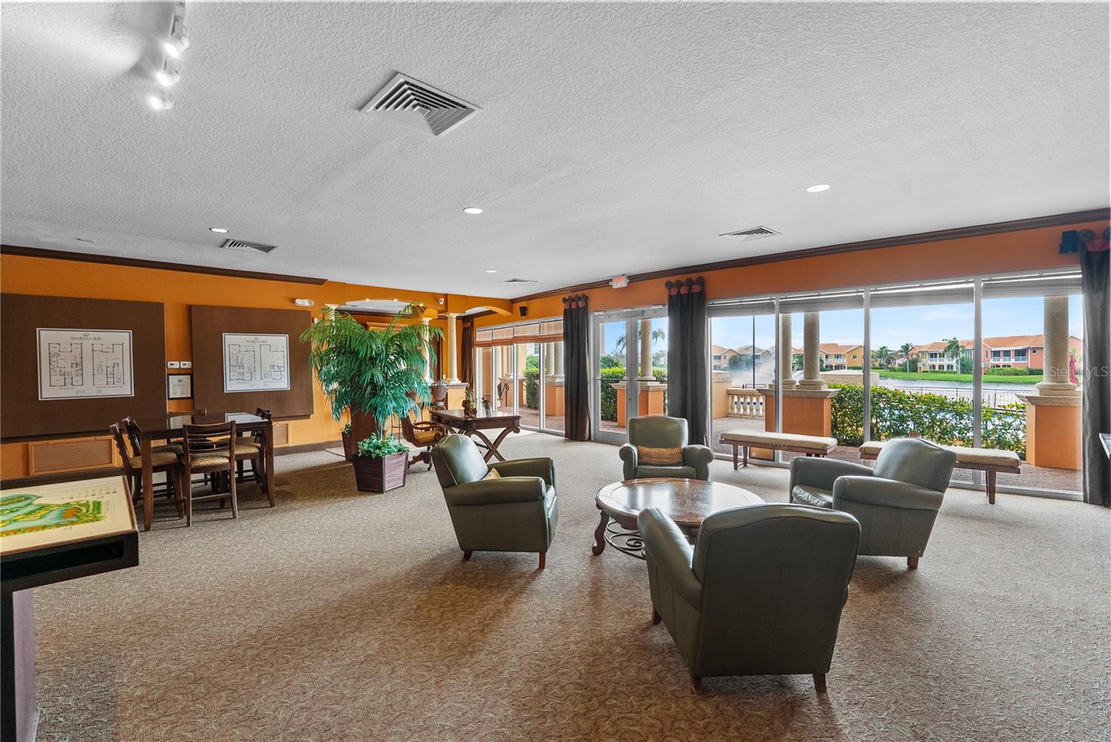 TB8477138 Property Photo