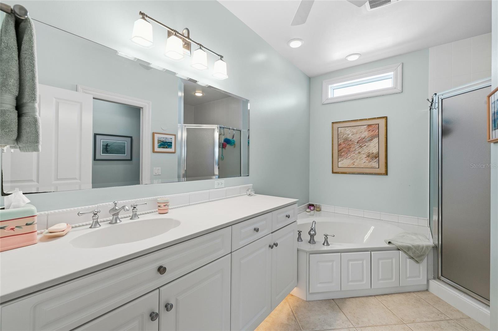 TB8477140 Property Photo