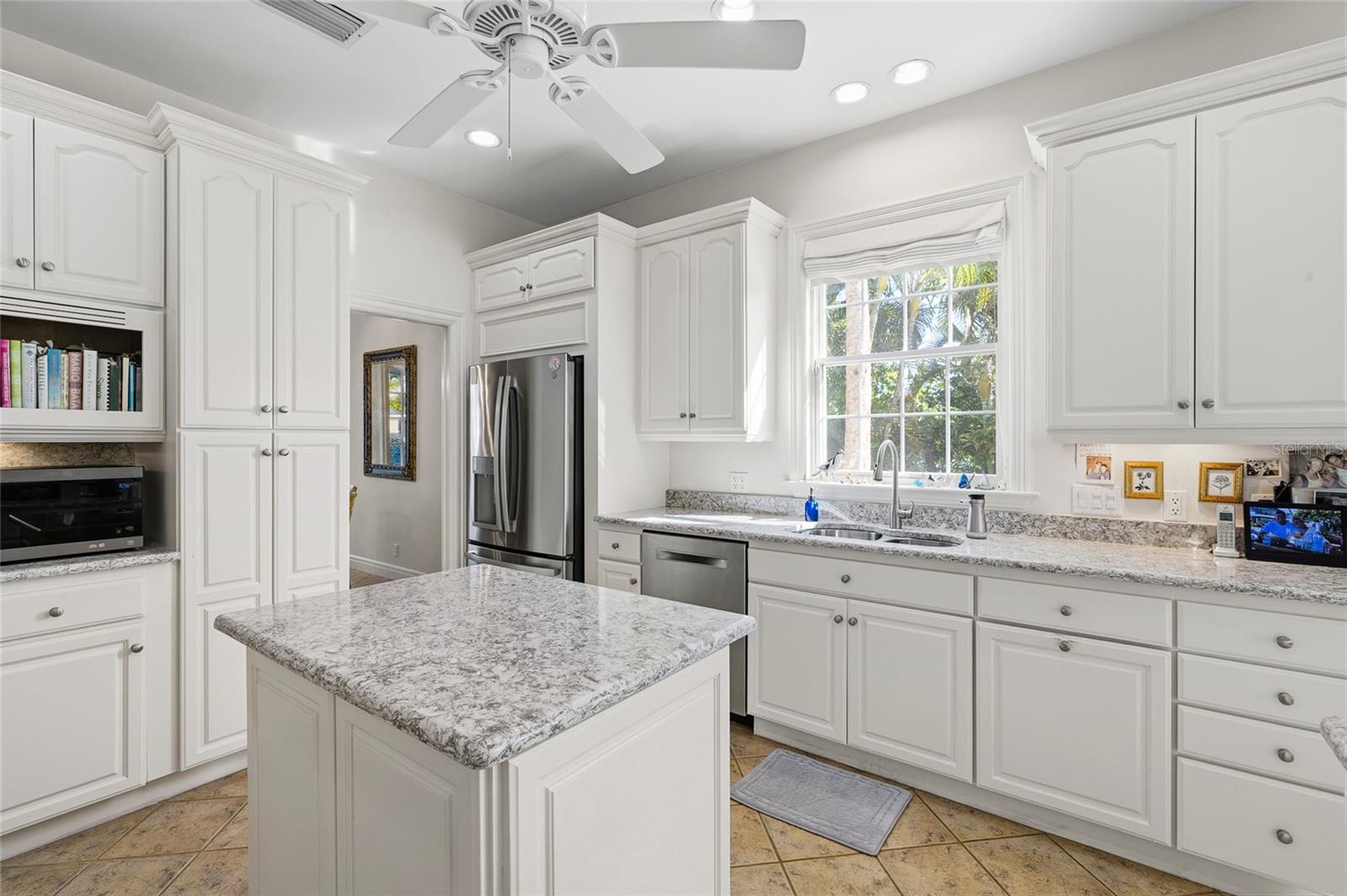 TB8477140 Property Photo