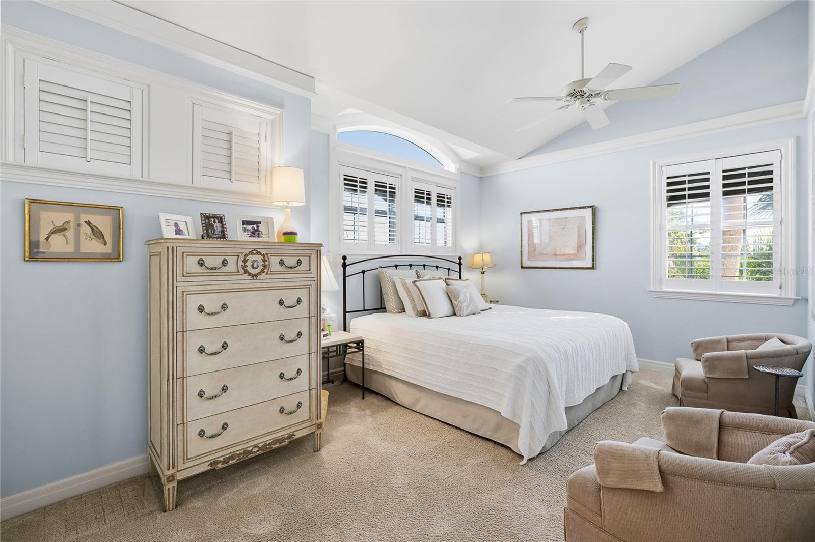 TB8477140 Property Photo