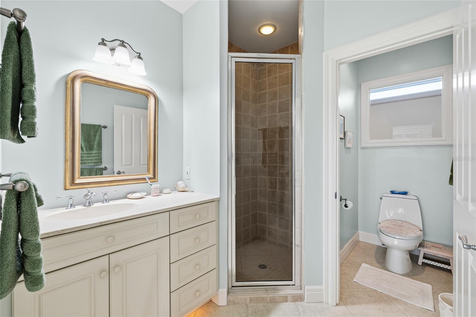 TB8477140 Property Photo