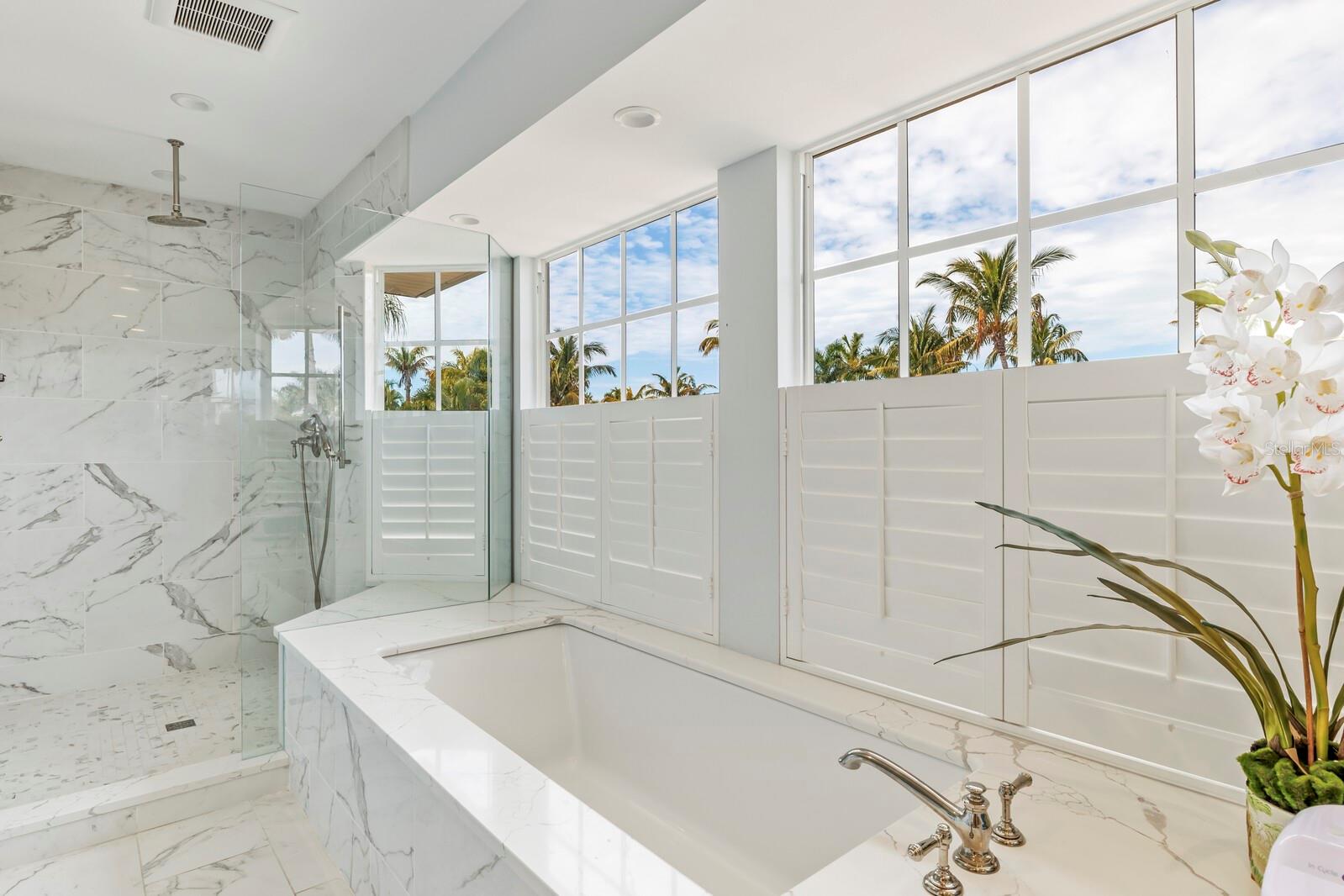 D6146203 Property Photo