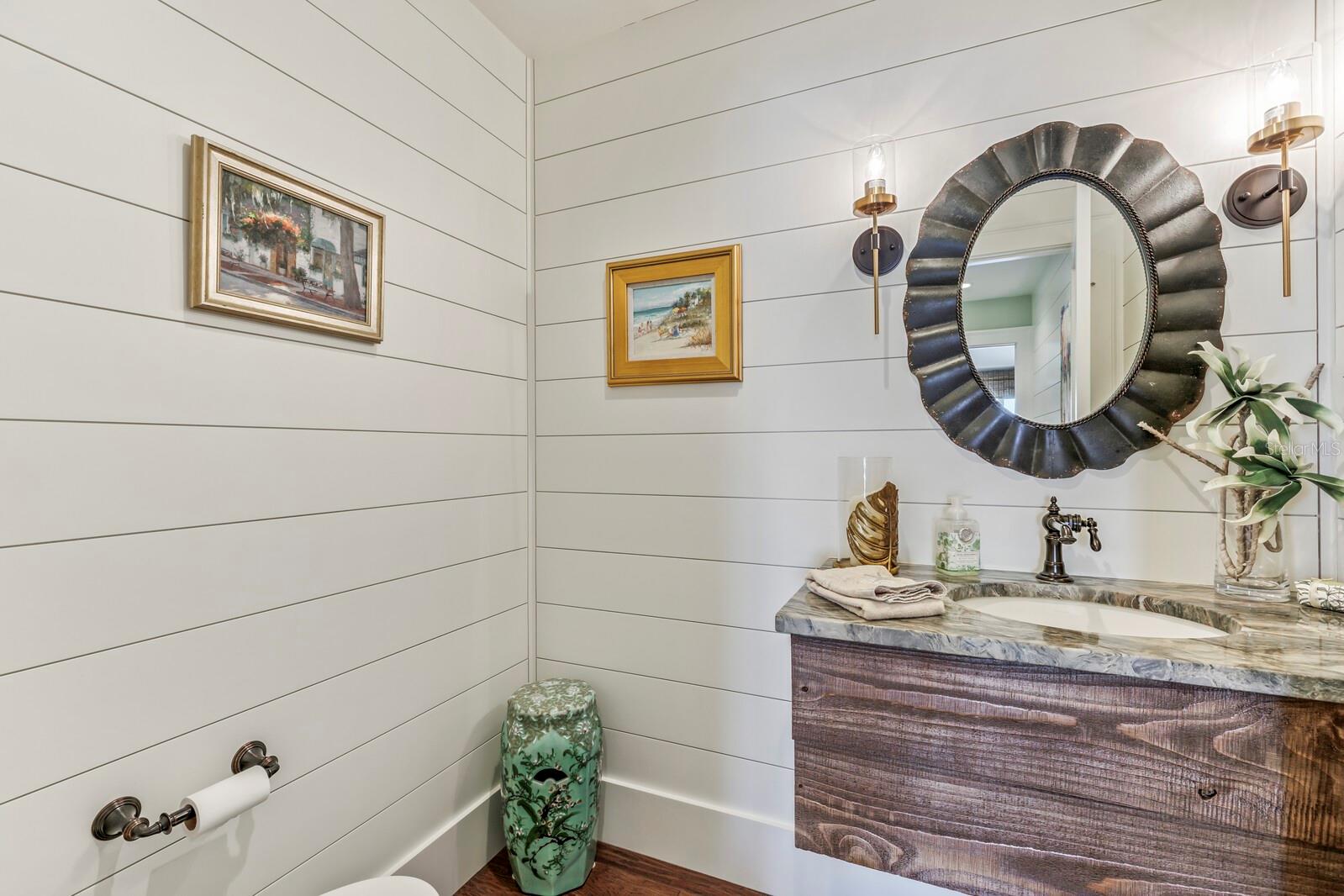 D6146203 Property Photo