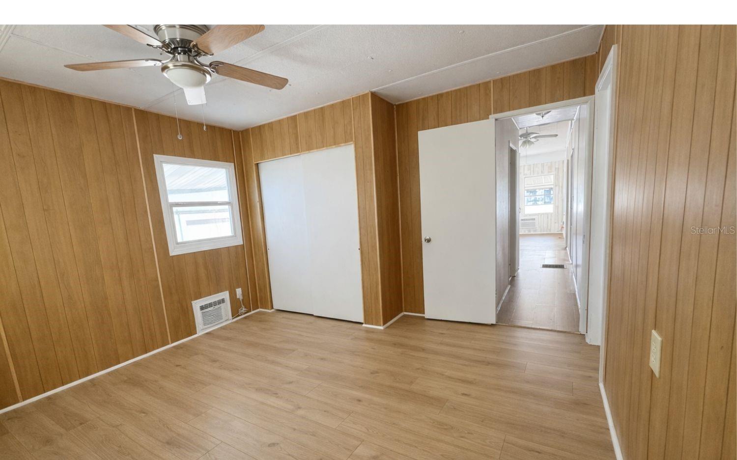 TB8477158 Property Photo