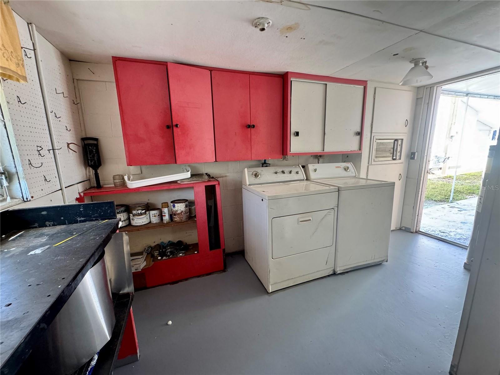 TB8477158 Property Photo