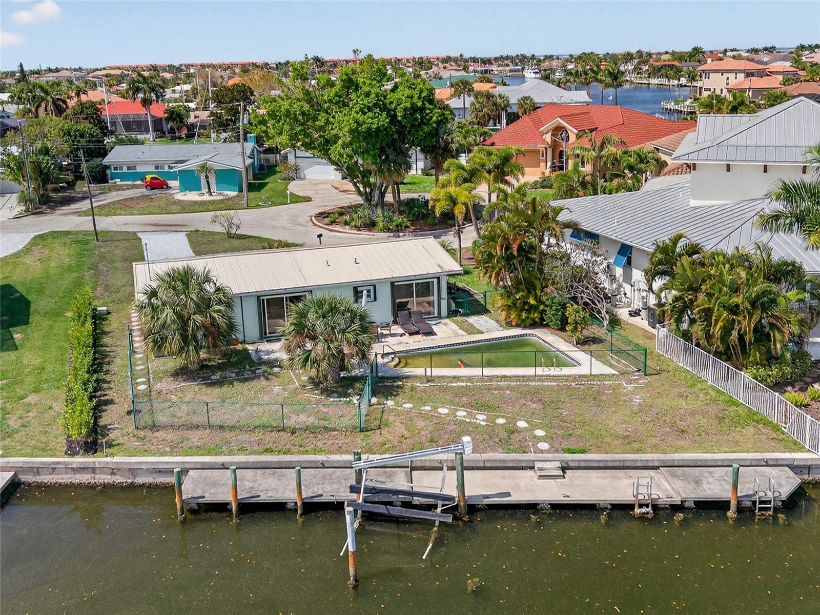 120 DONNA CT, PUNTA GORDA, FL, 33950