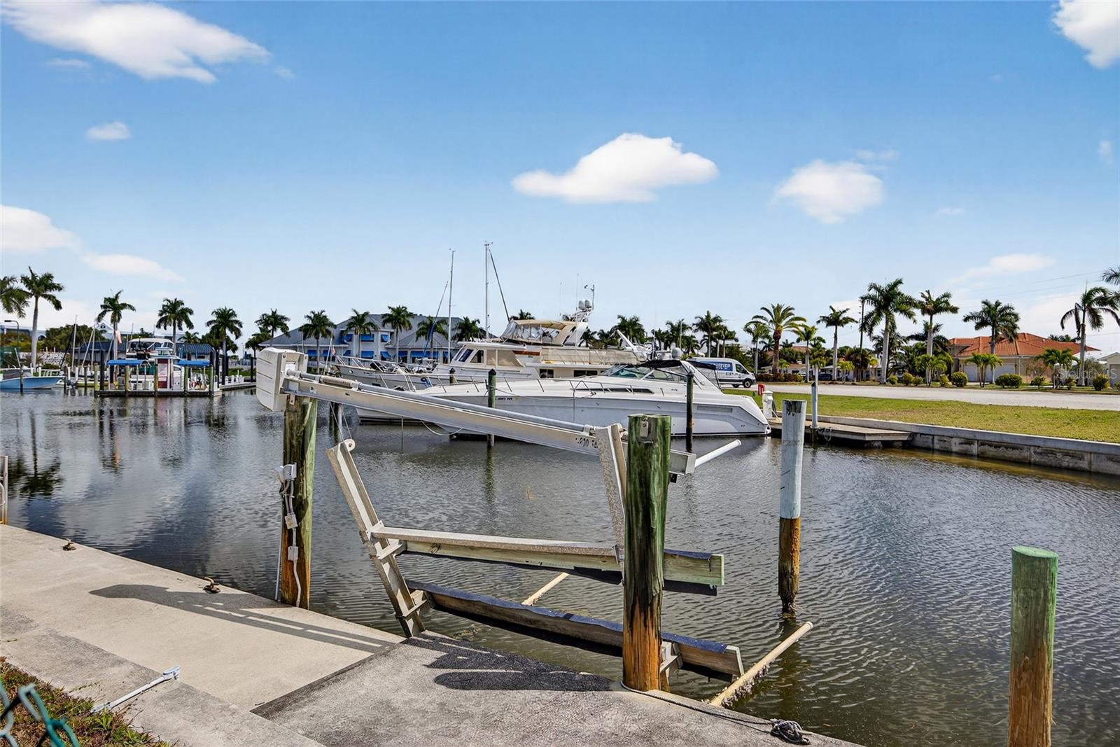 120 DONNA CT, PUNTA GORDA, FL, 33950