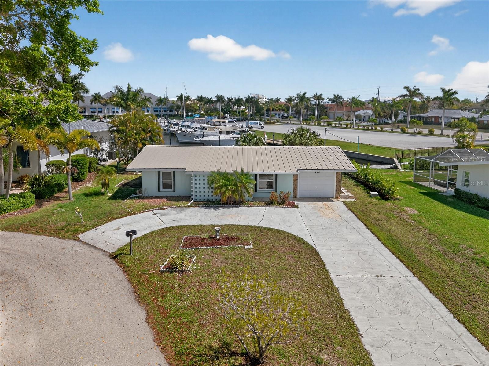 120 DONNA CT, PUNTA GORDA, FL, 33950