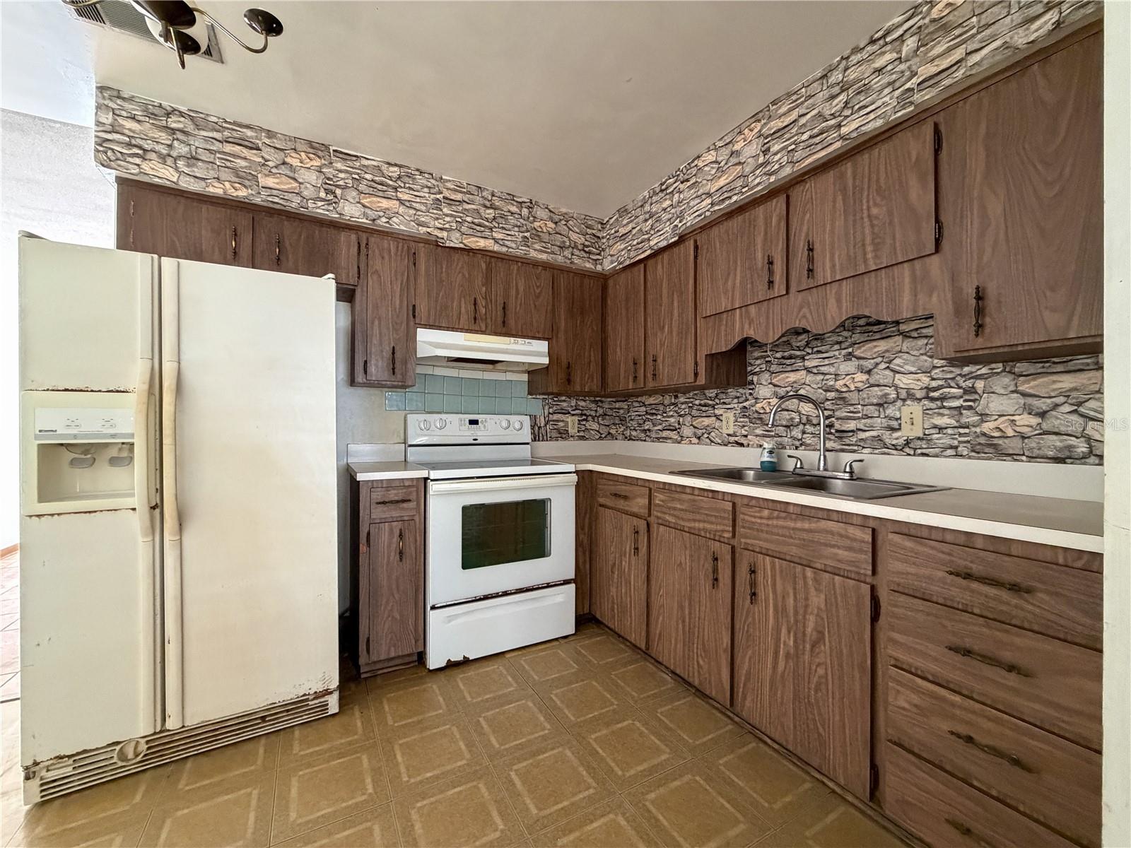 1948 NW 31ST PL, GAINESVILLE, FL, 32605