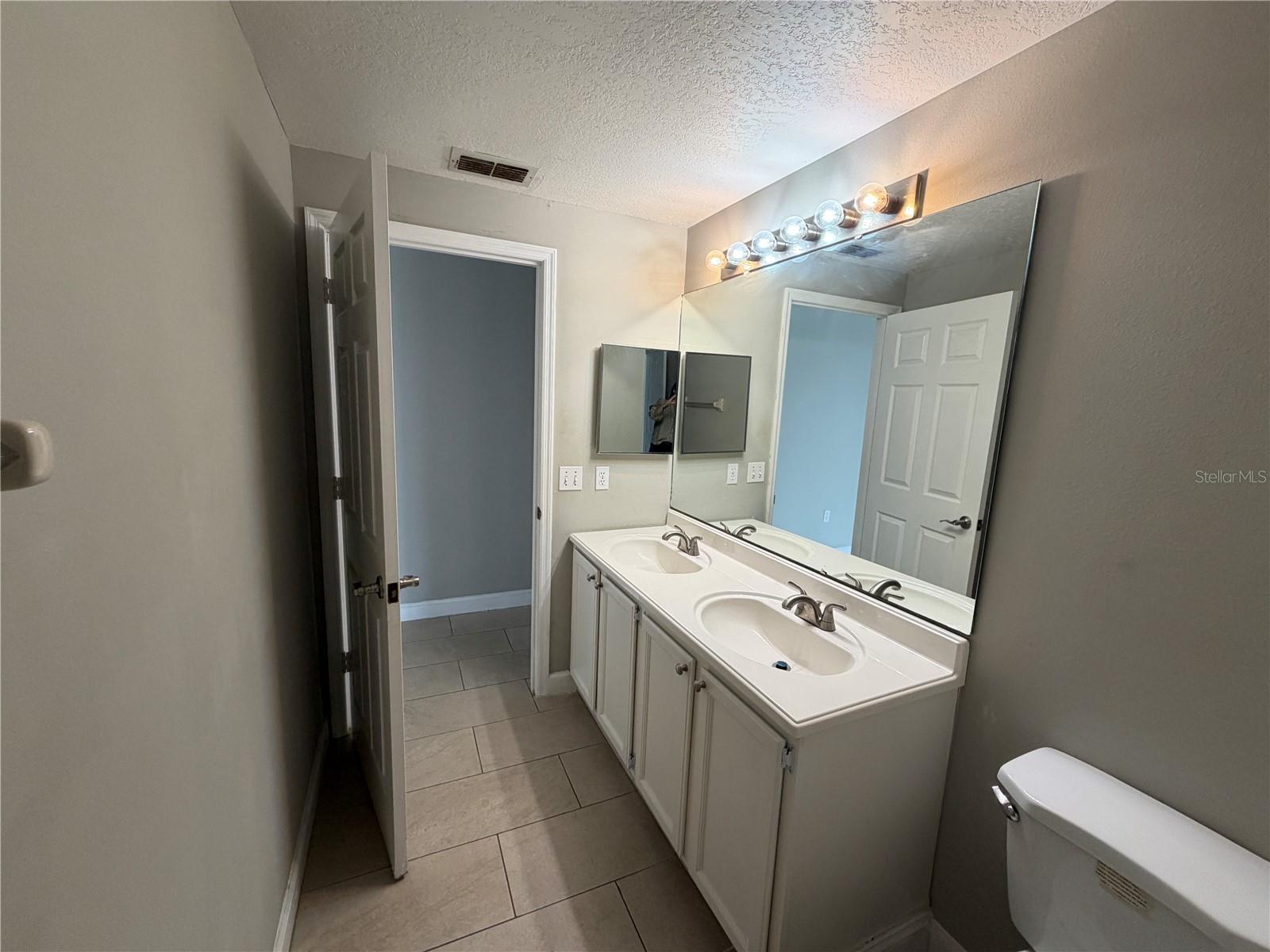 2829 MIDDLETON CIR, KISSIMMEE, FL, 34743