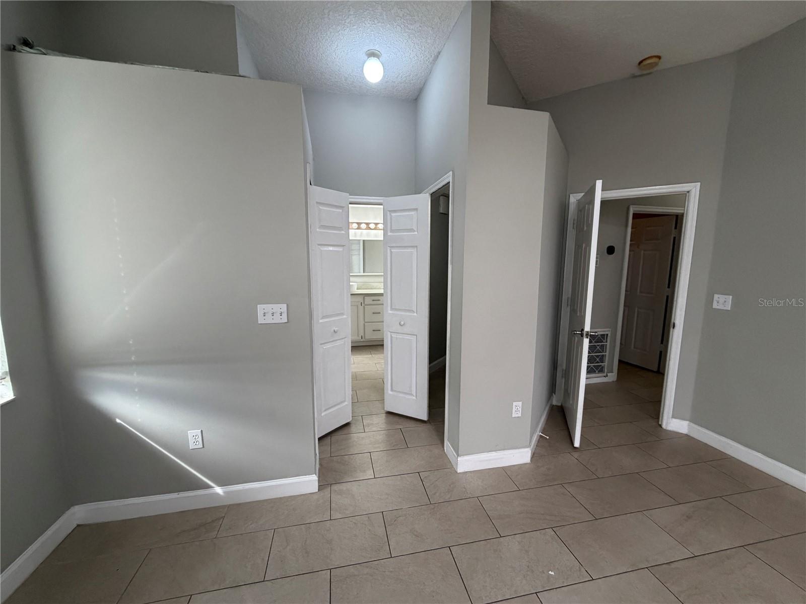 2829 MIDDLETON CIR, KISSIMMEE, FL, 34743