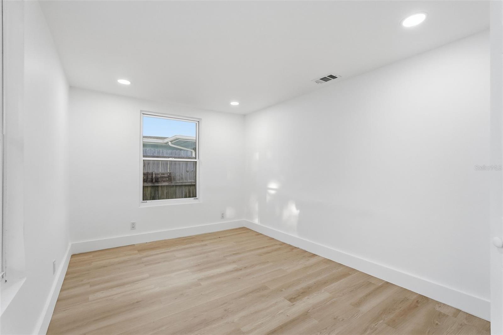 2470 DEL RIO WAY, DUNEDIN, FL, 34698