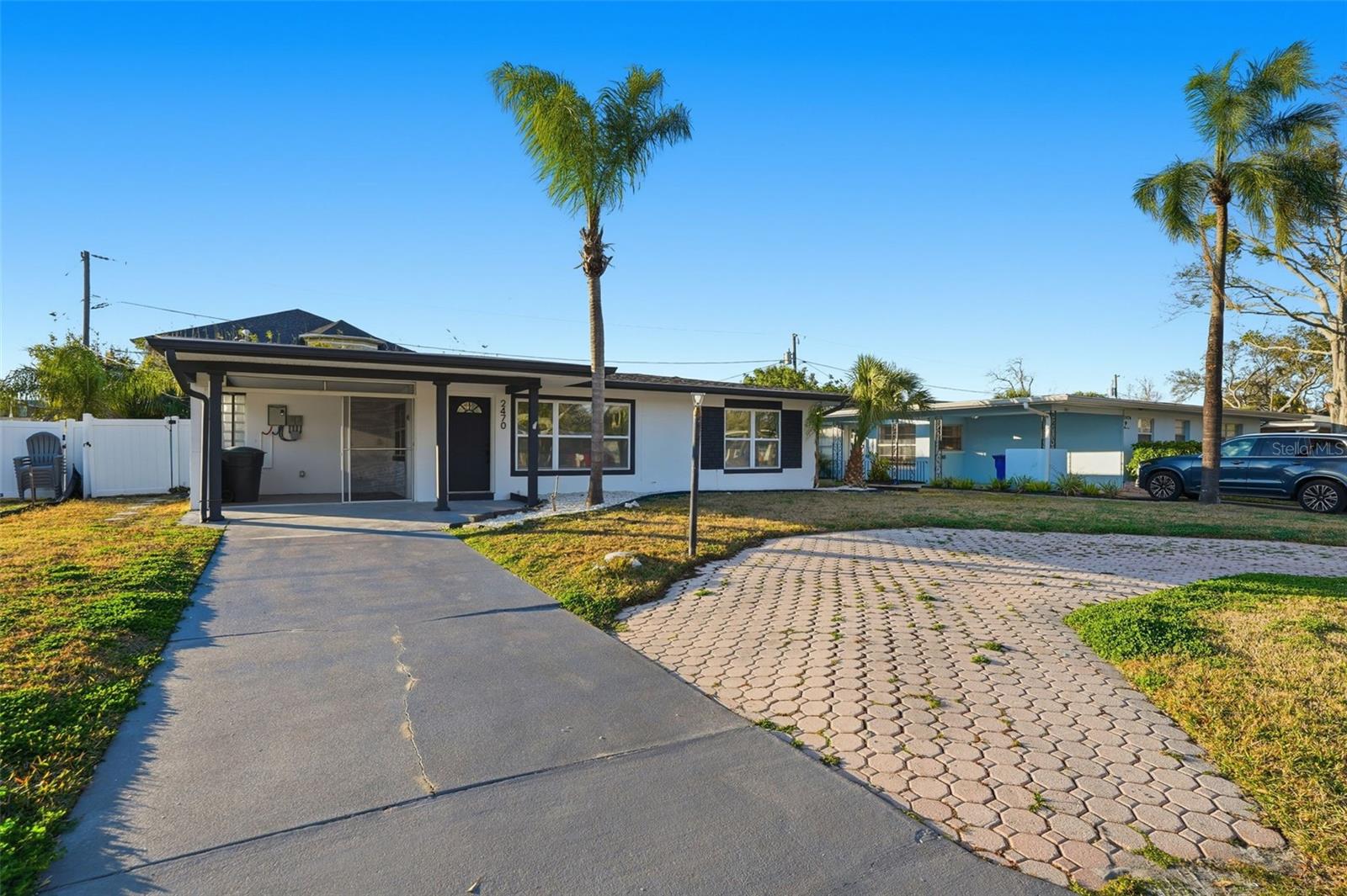 2470 DEL RIO WAY, DUNEDIN, FL, 34698