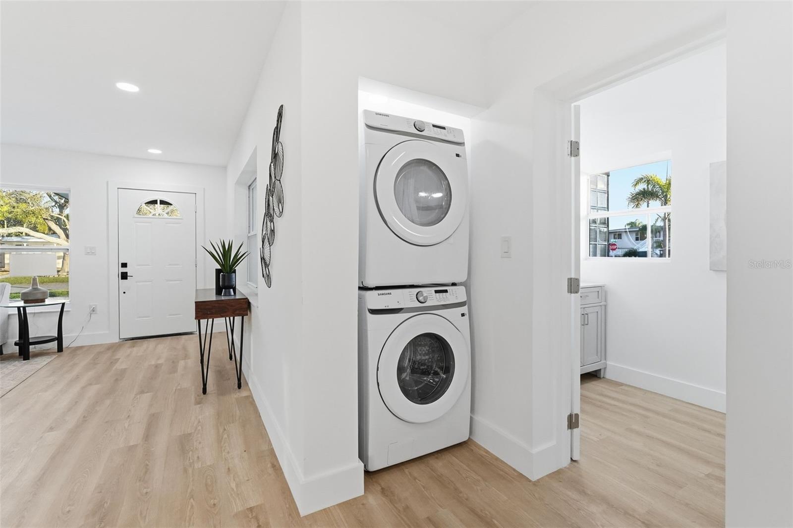 2470 DEL RIO WAY, DUNEDIN, FL, 34698