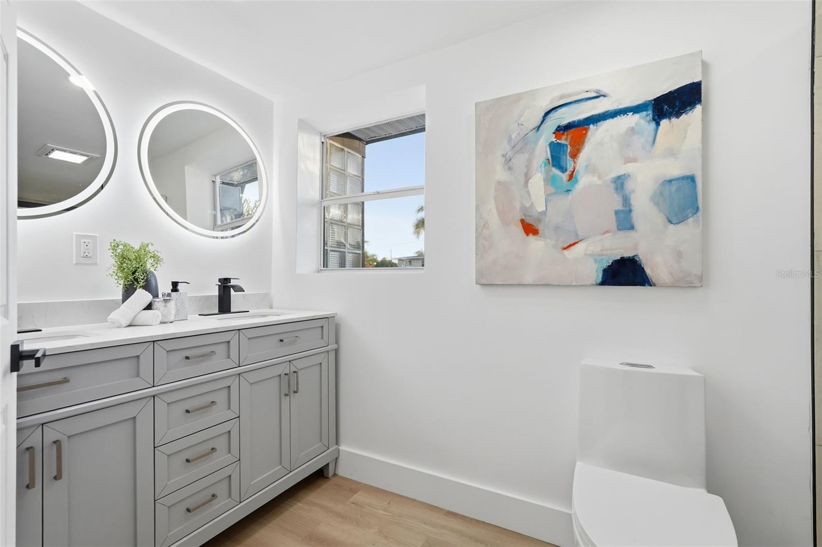 2470 DEL RIO WAY, DUNEDIN, FL, 34698