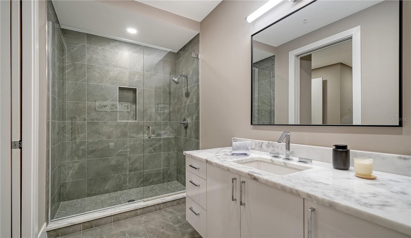 A4682907 Property Photo