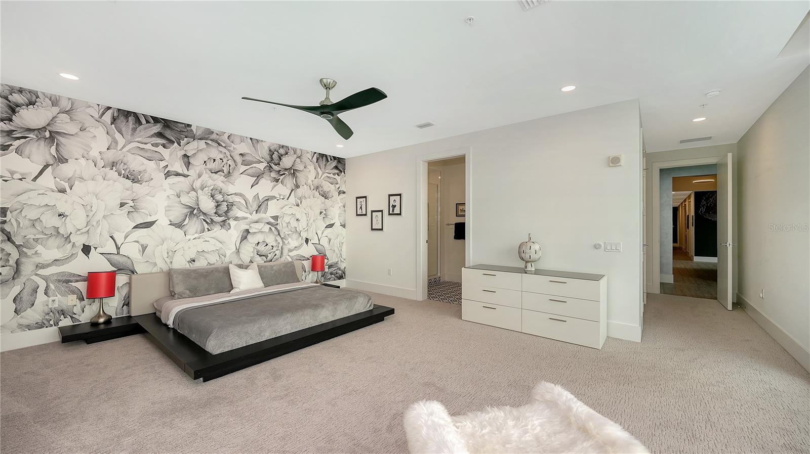 A4682907 Property Photo