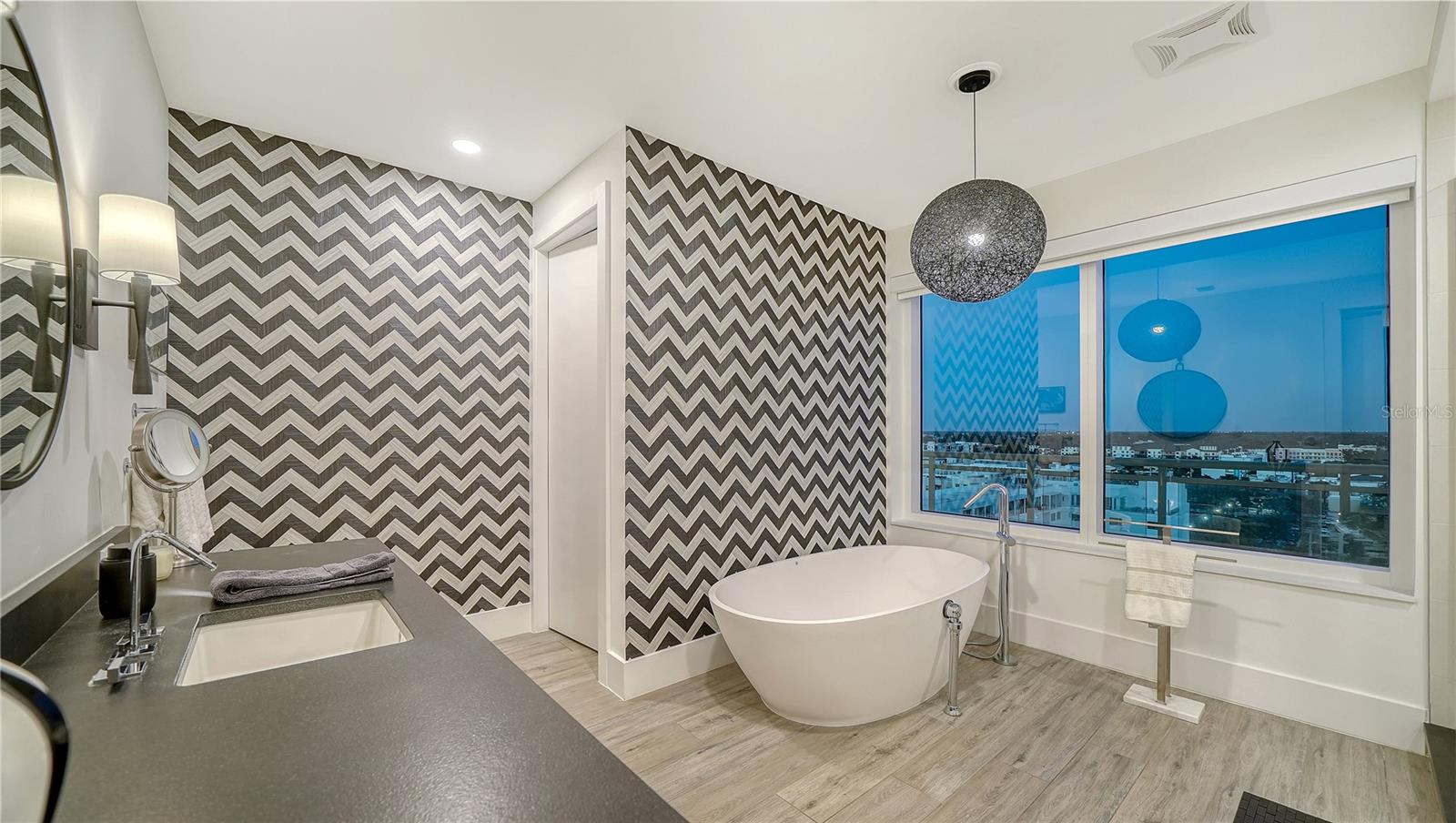 A4682907 Property Photo