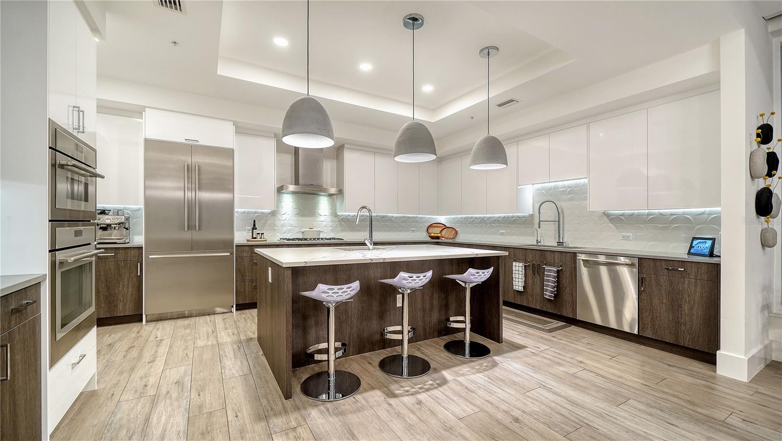 A4682907 Property Photo