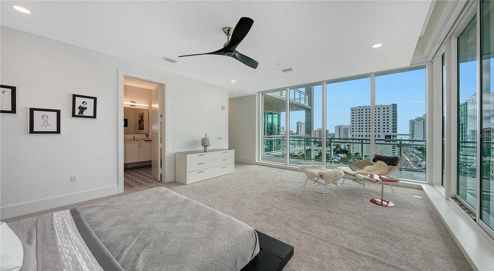 A4682907 Property Photo